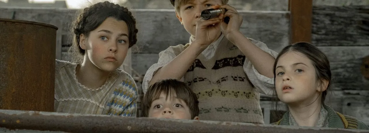 The Railway Children Return