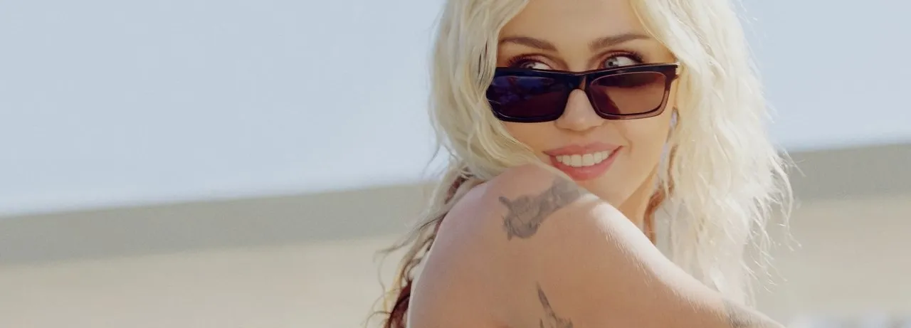 Miley Cyrus - Endless Summer Vacation (Backyard Sessions)