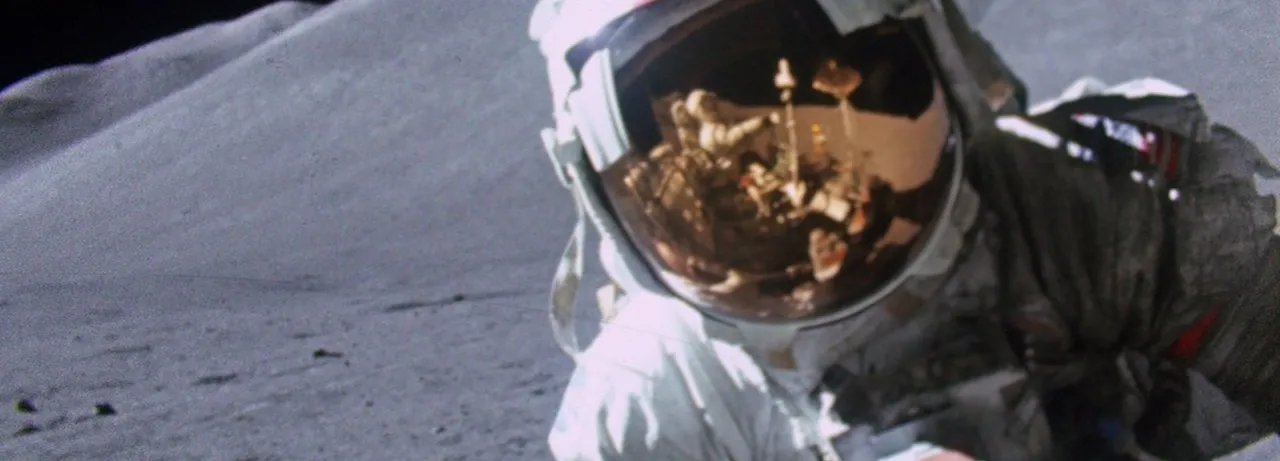 Apollo: Missions to the Moon