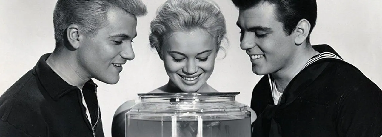 Love in a Goldfish Bowl