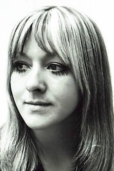 Lesley Daine