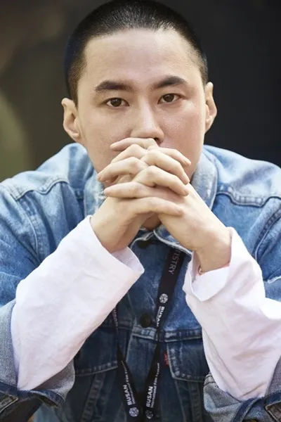 Lee Hwan