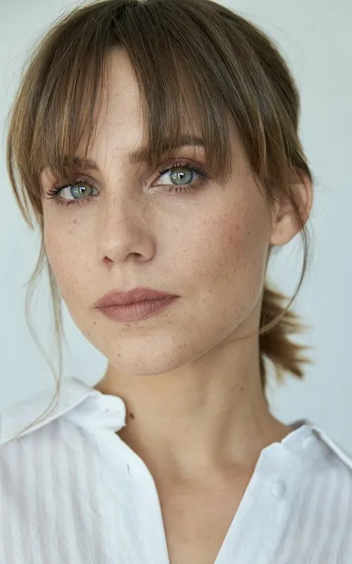 Aura Garrido