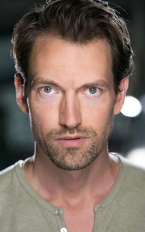 Tom Frederic
