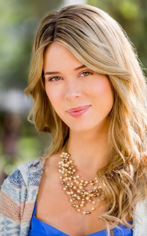 Leah Renee