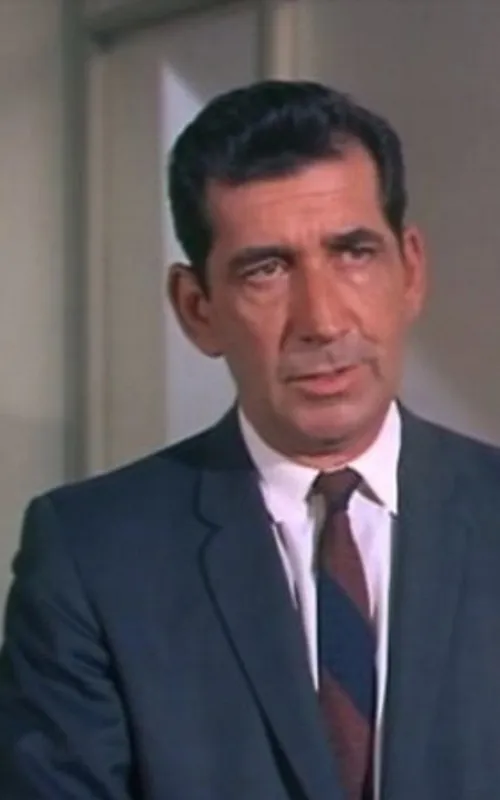 Alan Dexter