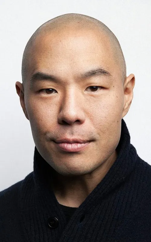 Hoon Lee