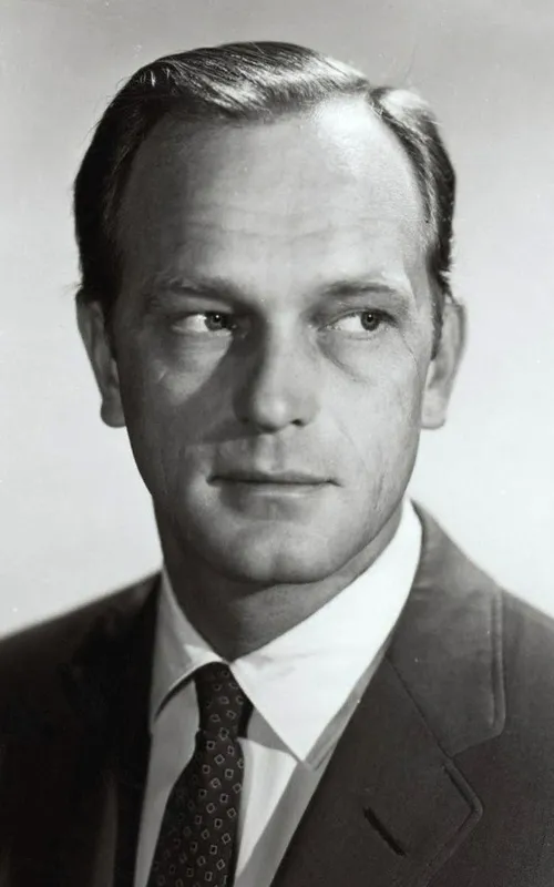 Barry Atwater