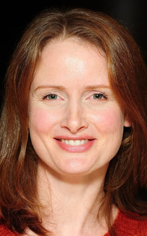 Zoe Telford