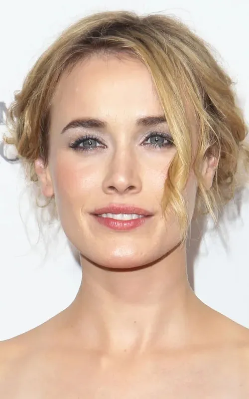 Dominique McElligott