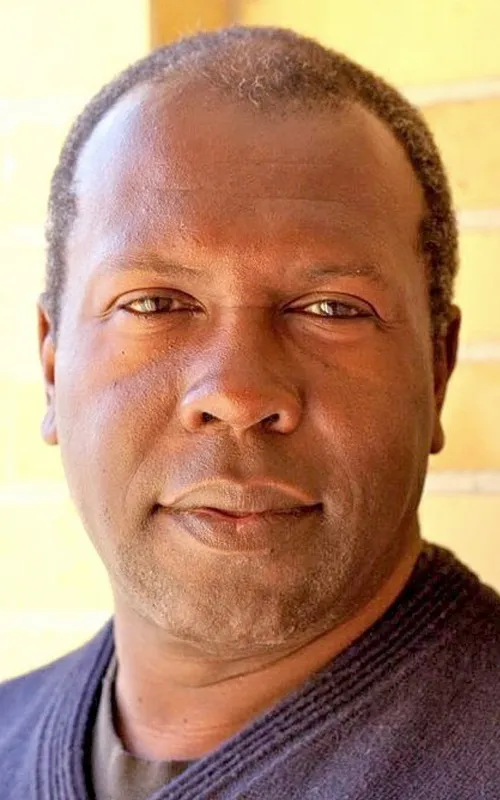 Roy Lewis