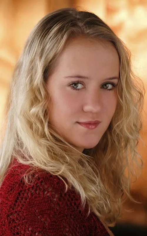 Aria Noelle Curzon