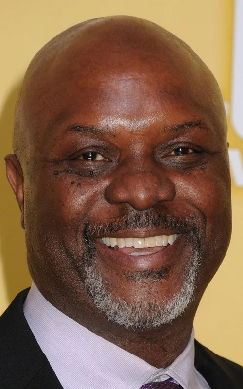 Robert Wisdom