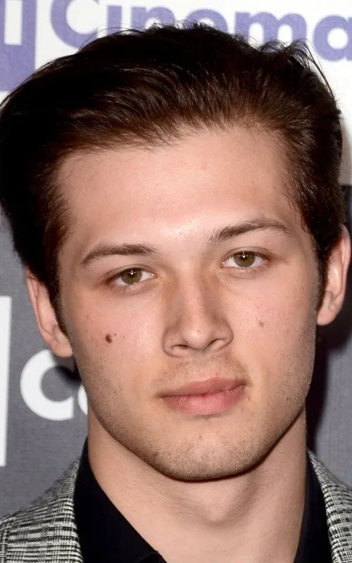 Leo Howard