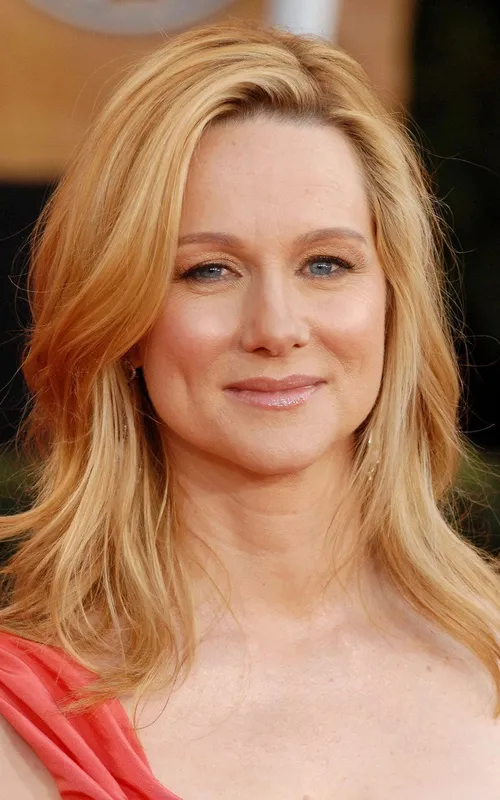 Laura Linney