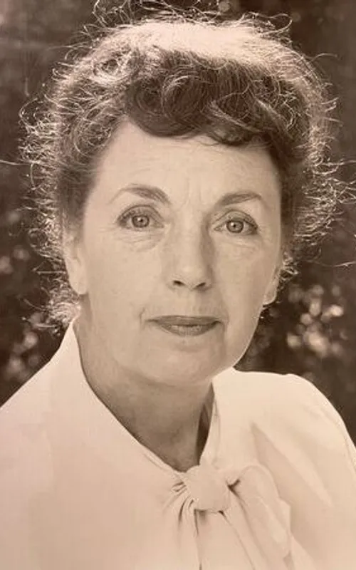 Helen Kleeb