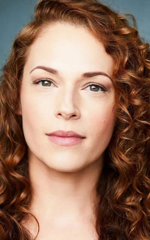Amanda Righetti