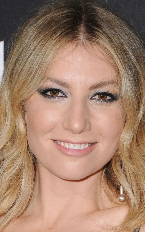 Ari Graynor