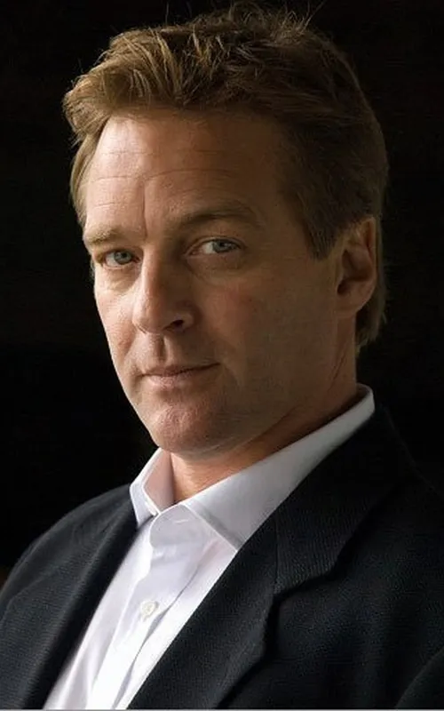 Roark Critchlow