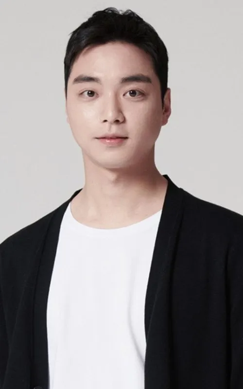 Kim Mo-beom