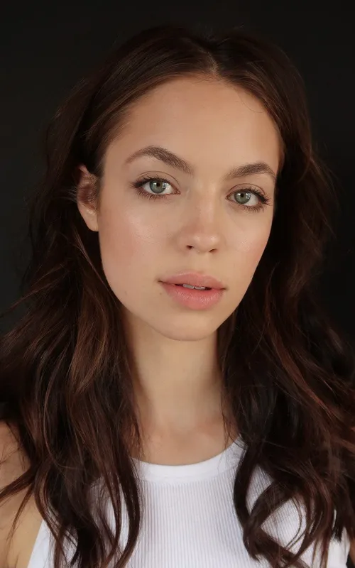 Claudia Sulewski