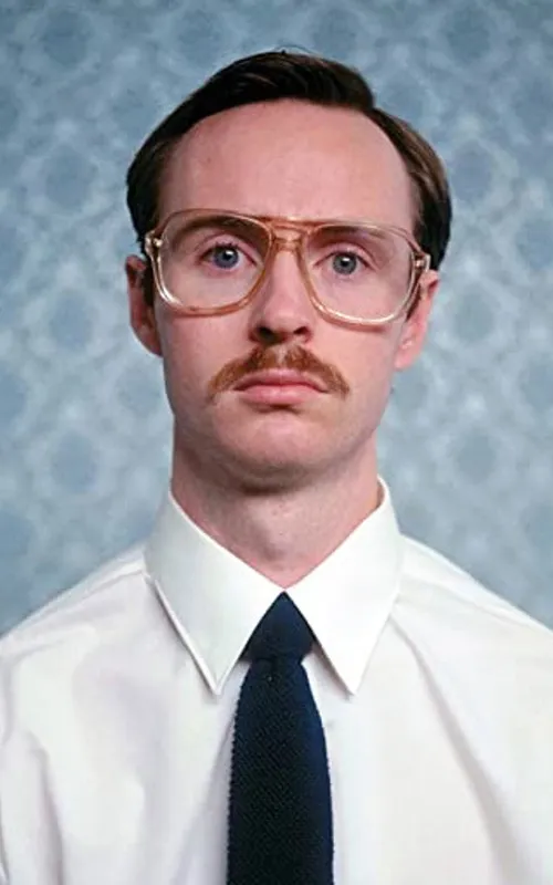 Aaron Ruell
