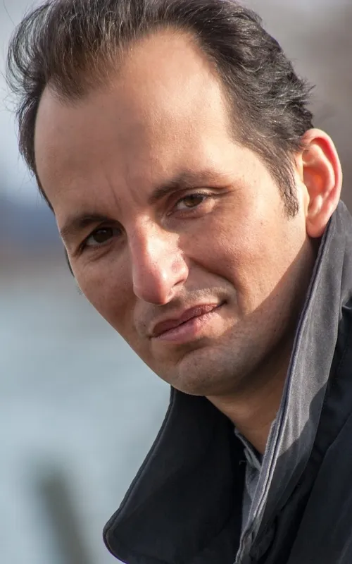 Louis Vanaria