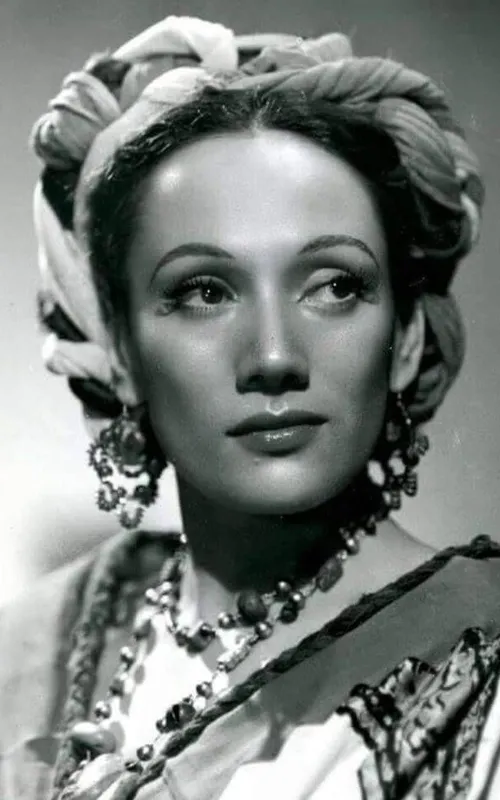 Estela Inda