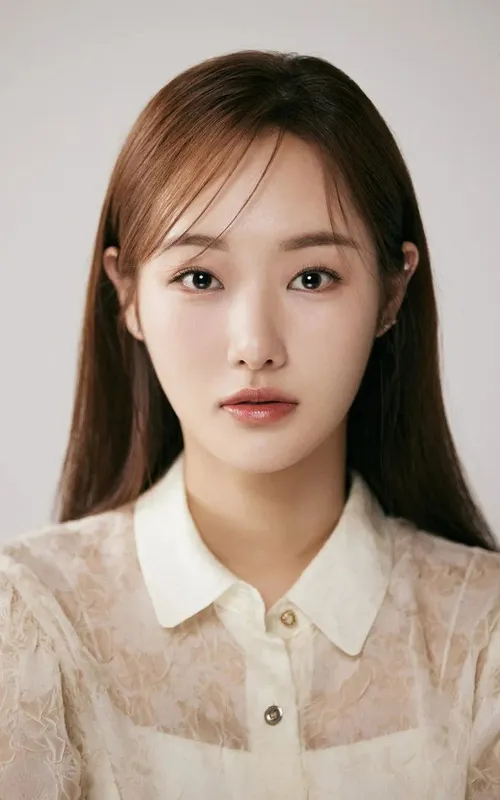 Son Ji-young