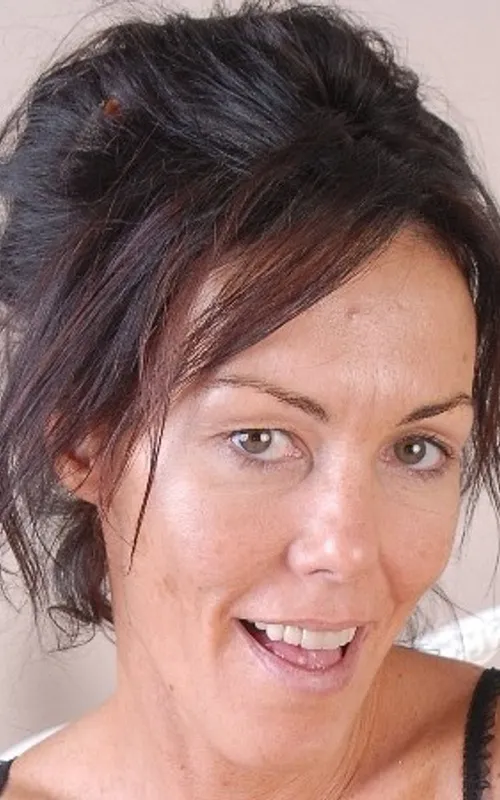 Nancy Vee