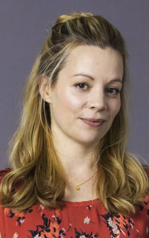 Fiona Button