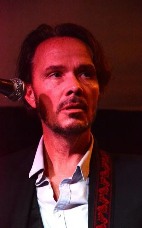 Hugo Race