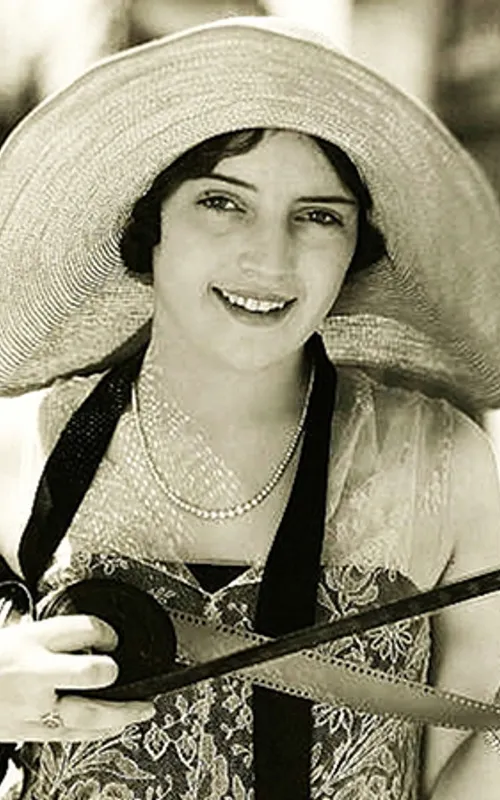 Julie Carter