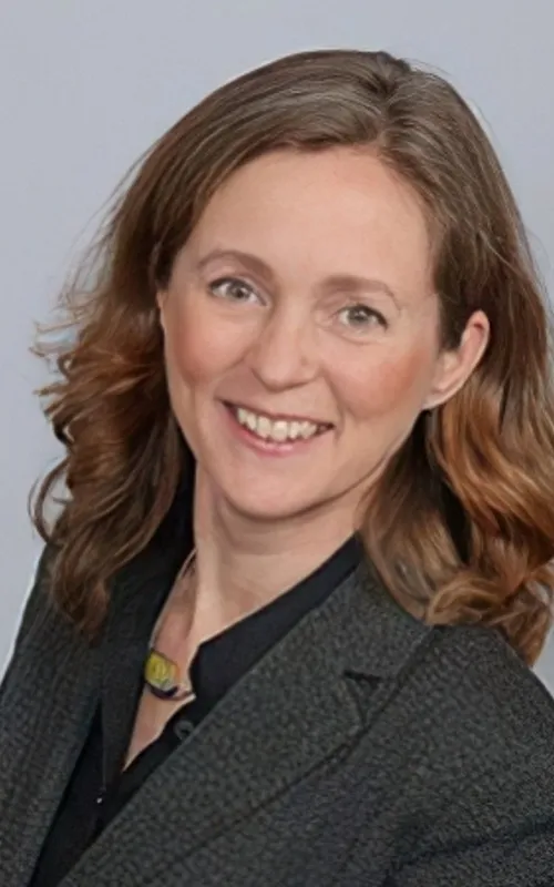 Lucy Deakins