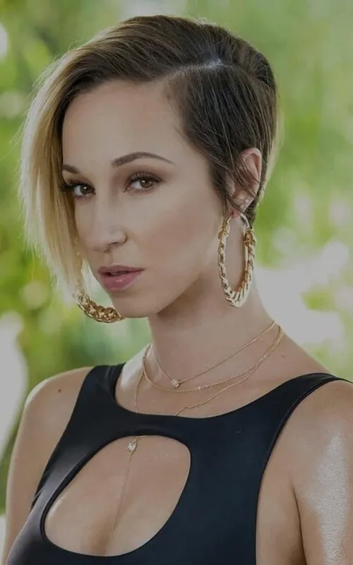 Jada Stevens