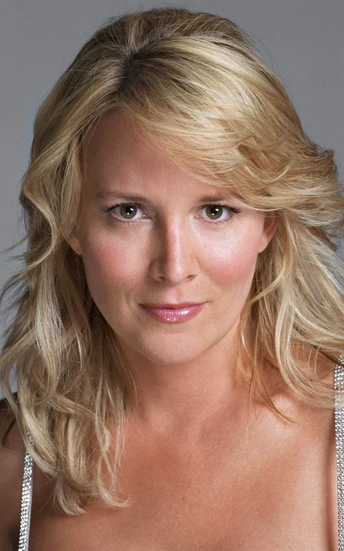 Laurel Holloman