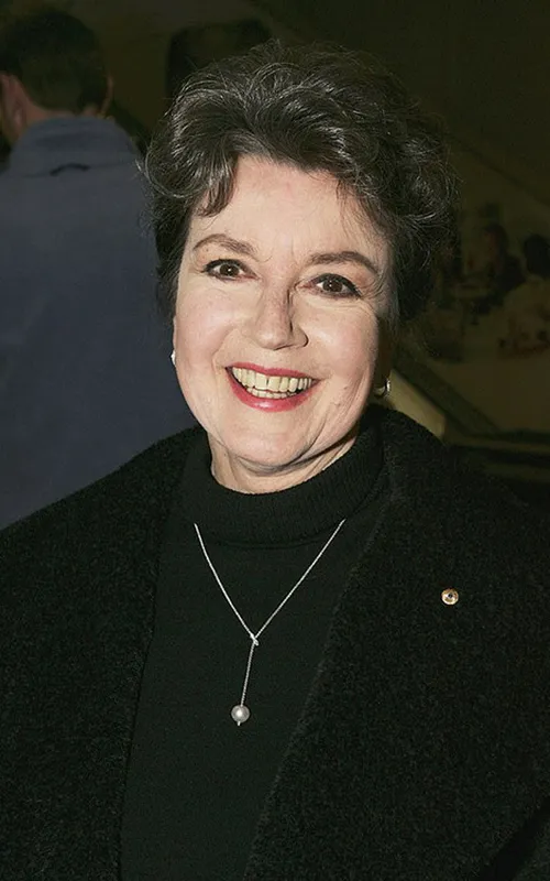 Lorraine Bayly