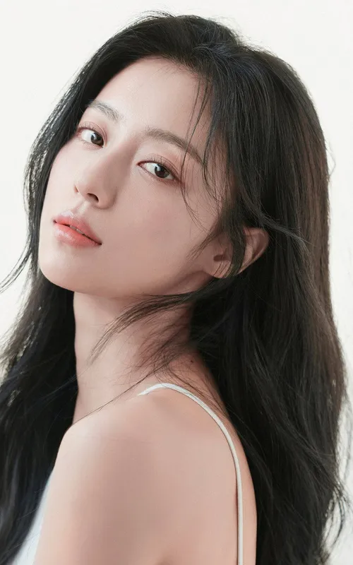 Kang Min-ah