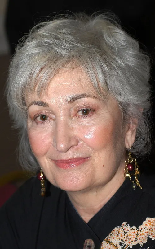 Jennifer Rhodes