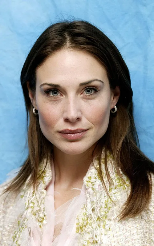 Claire Forlani
