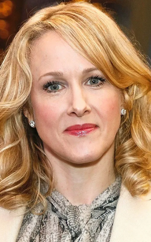 Katie Finneran
