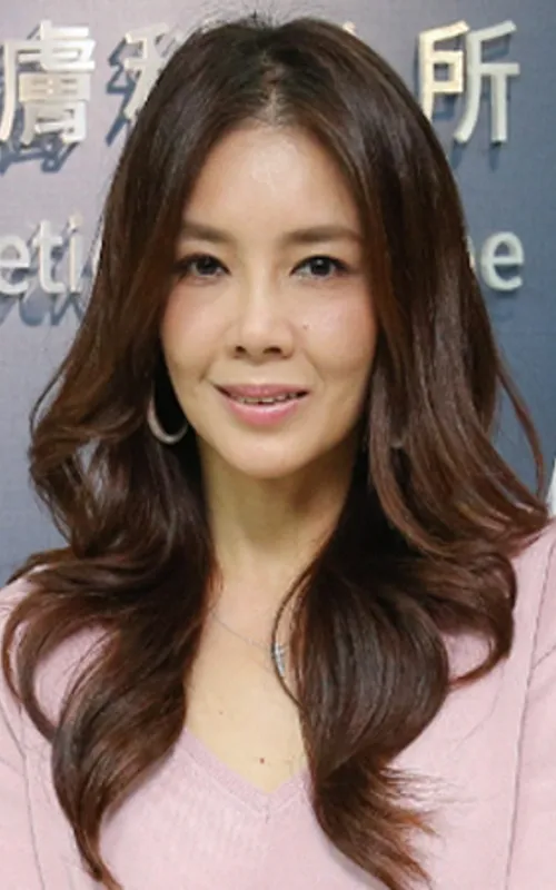Stephanie Lam Mei-Ching