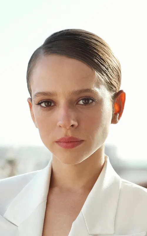 Shira Haas