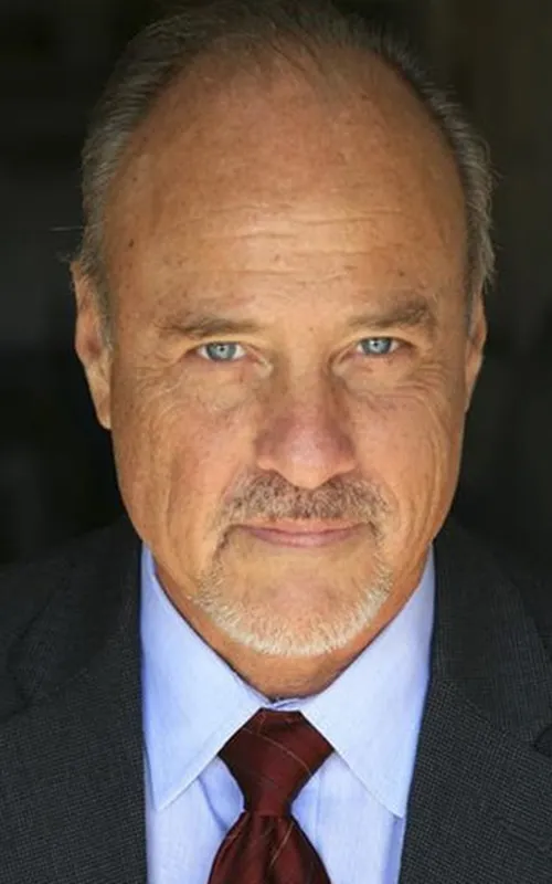 Elliott Grey