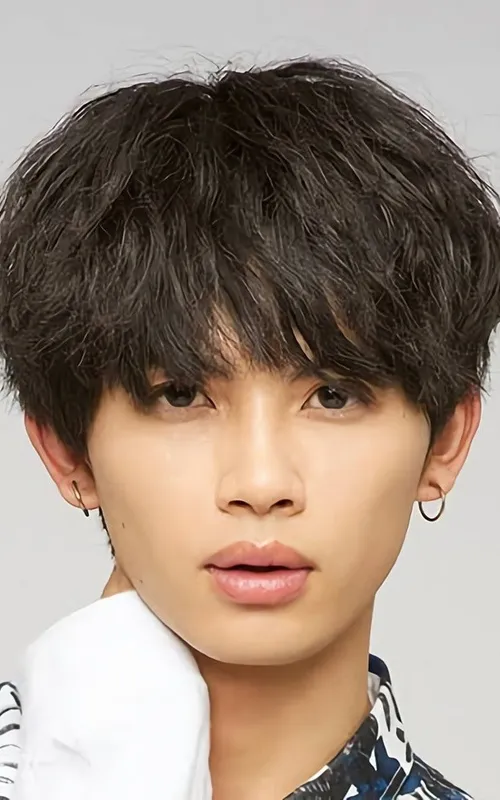 Naoya Kusakawa