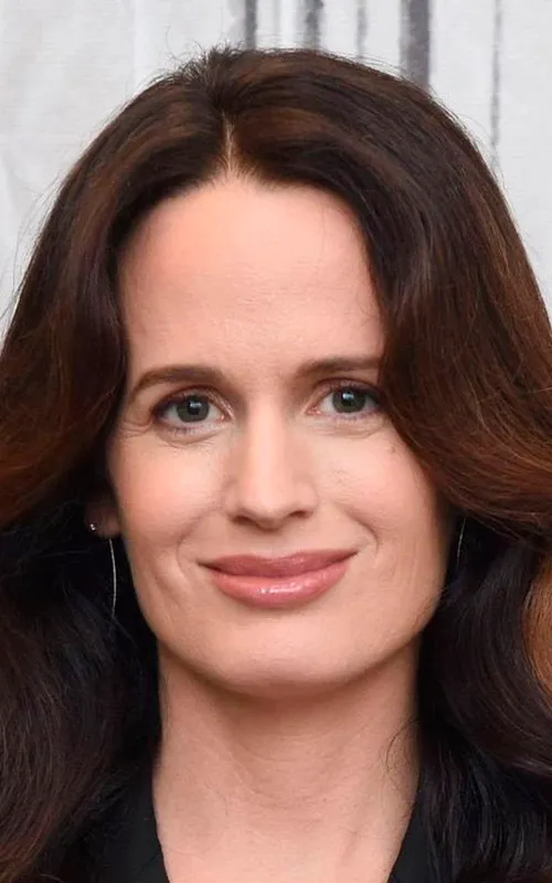Elizabeth Reaser