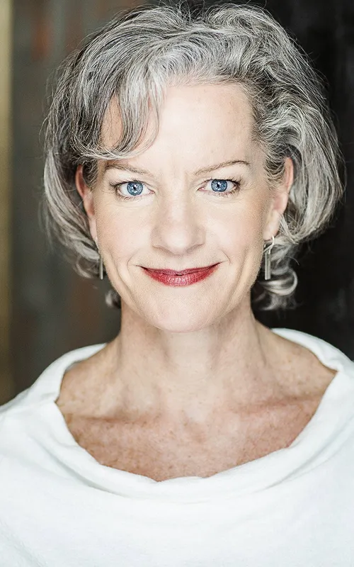 Tracey Hoyt