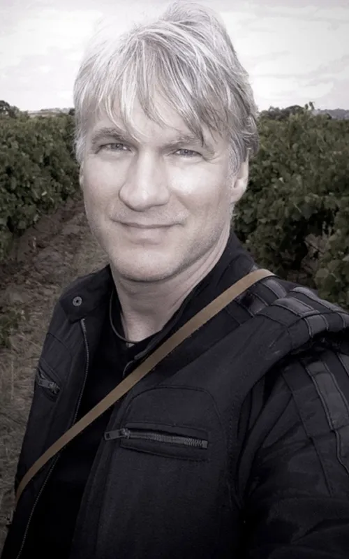 Eliot Lewis