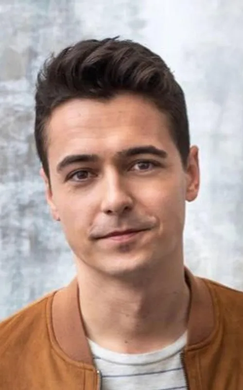 Tanner Zipchen