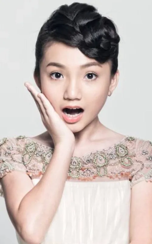 Crystal Lee